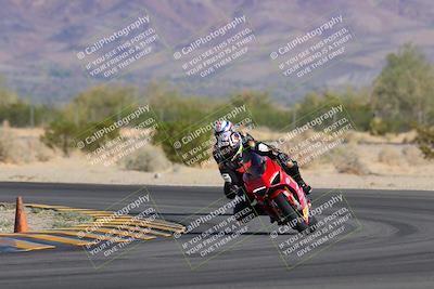 media/Nov-05-2022-SoCal Trackdays (Sat) [[f8d9b725ab]]/Turn 5 (940am)/